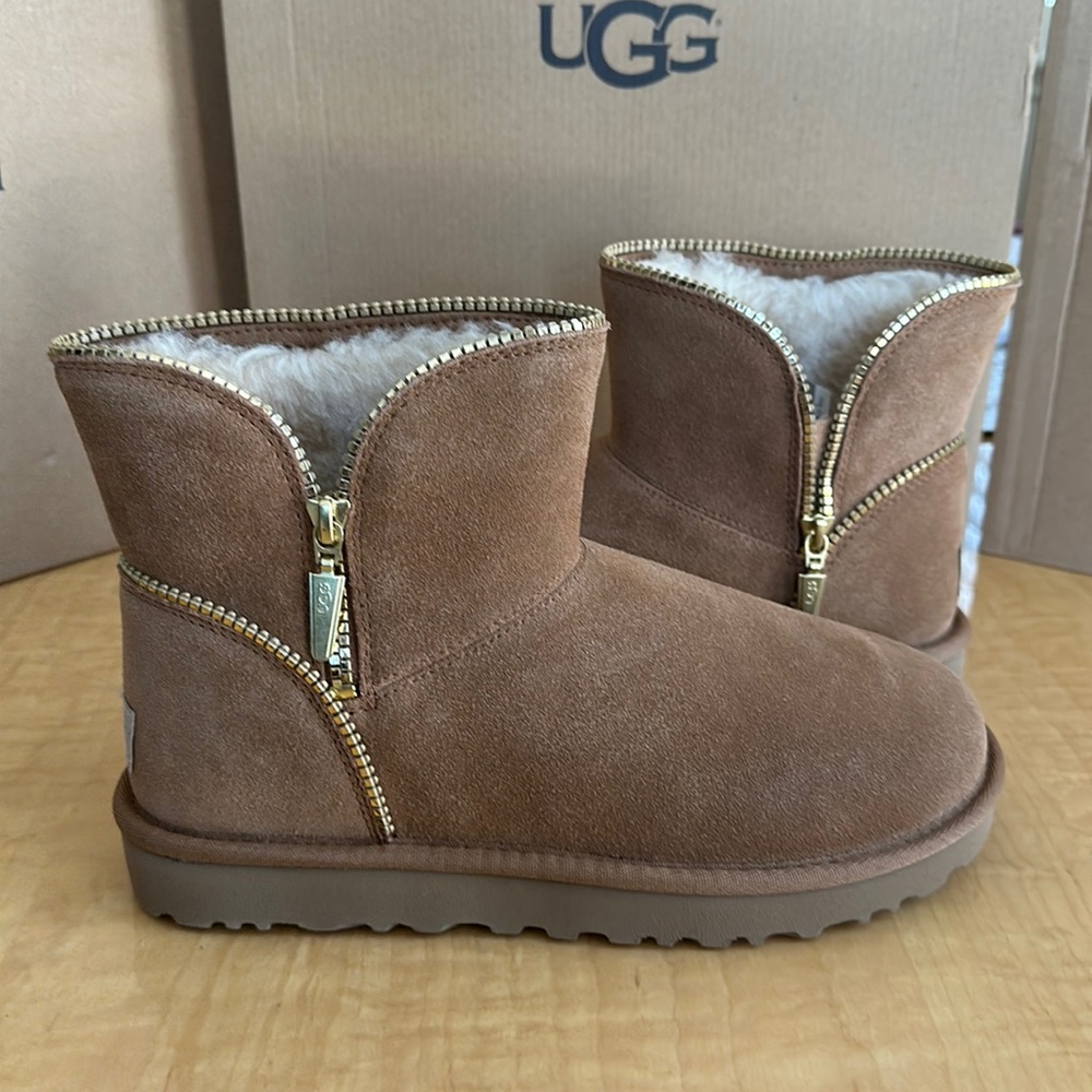 Ugg Women’s Mini Florence Boot